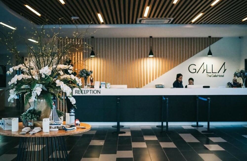 Фото The Galla Hotel