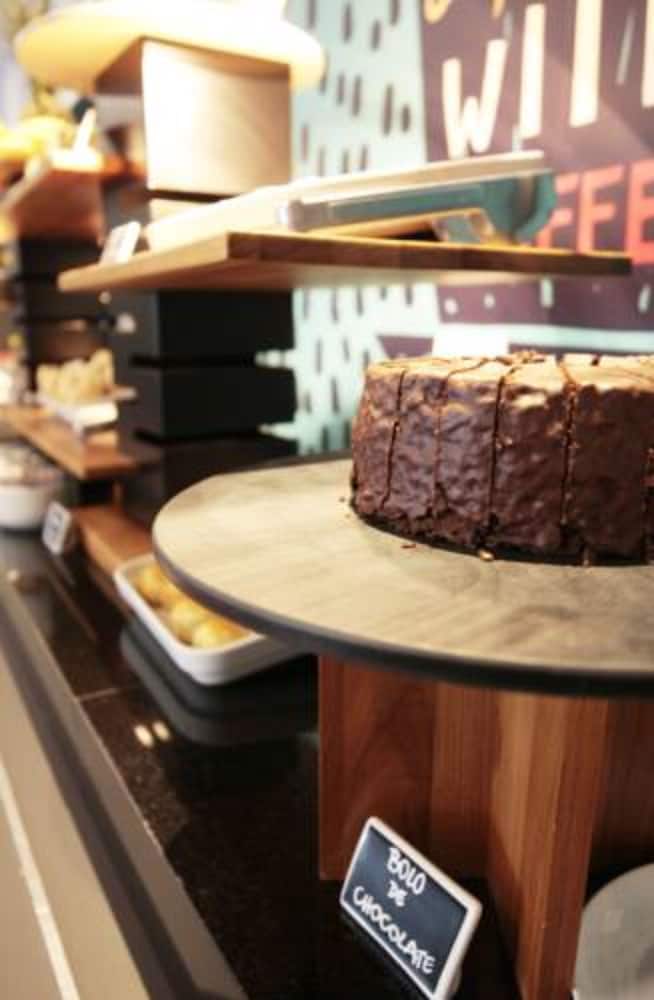 Фото B&b Hotels São José dos Campos