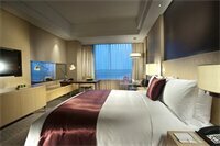 Renaissance Shanghai Caohejing Hotel (No 397 Tianlin Road, Caohejing Hi-Tech Park, Shanghai, Shanghai, China, 200233), hotel