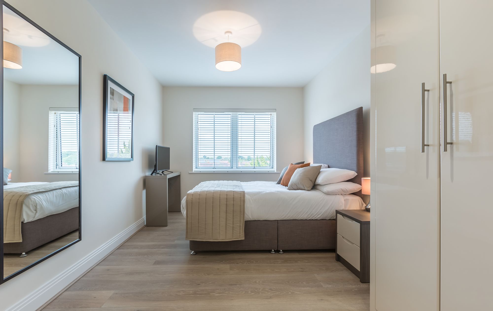 Фото The Heights at Athena Court