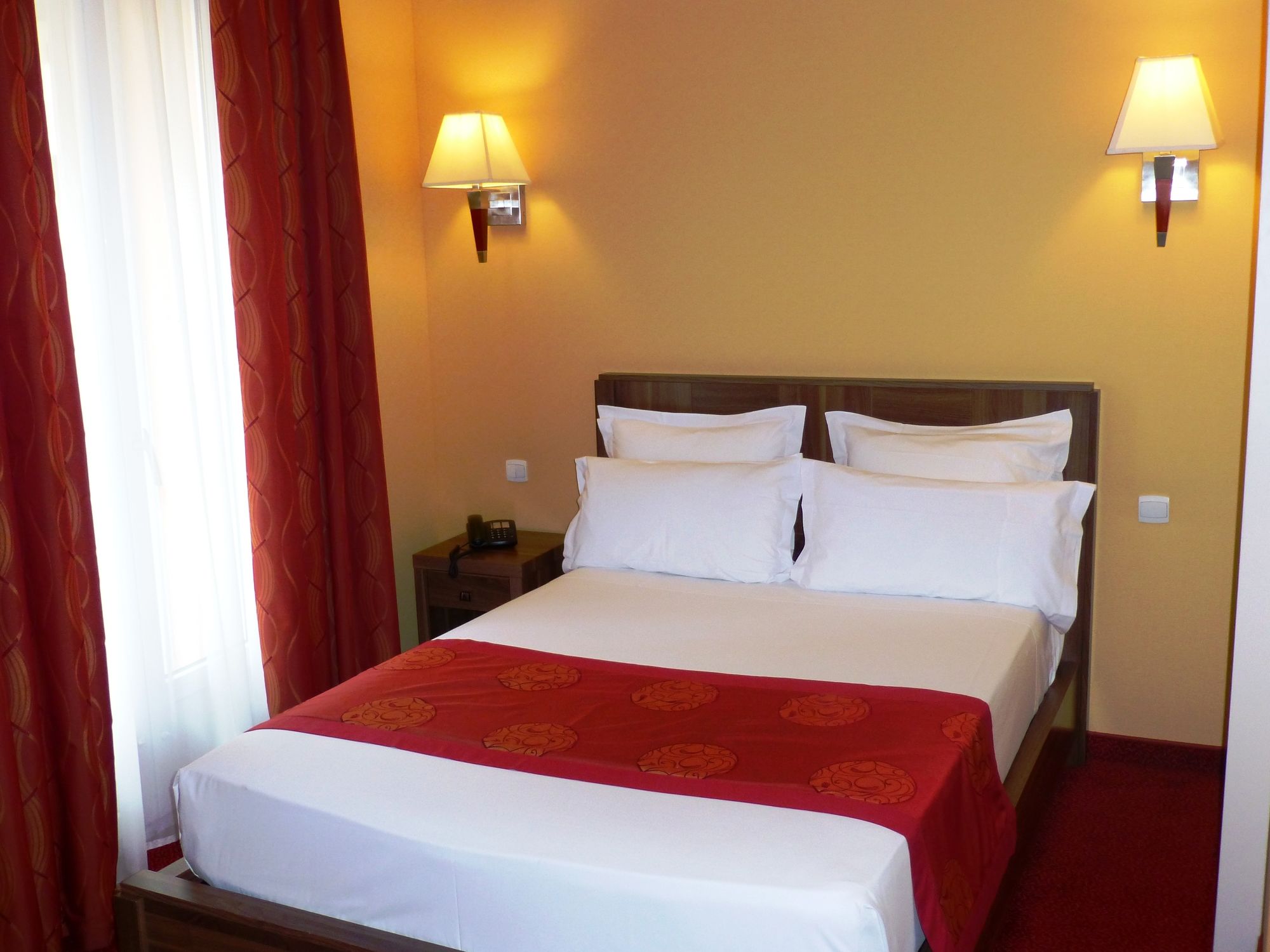 Фото Hotel Capitole