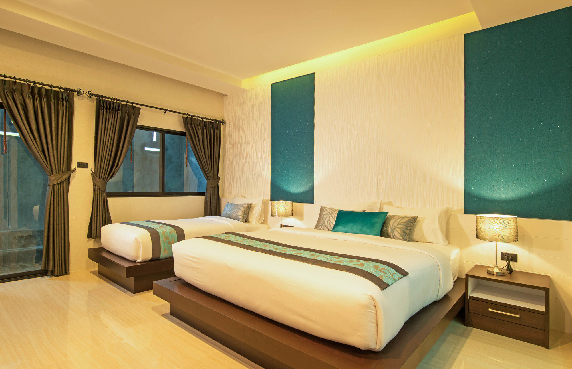 Фото The Nice Hotel