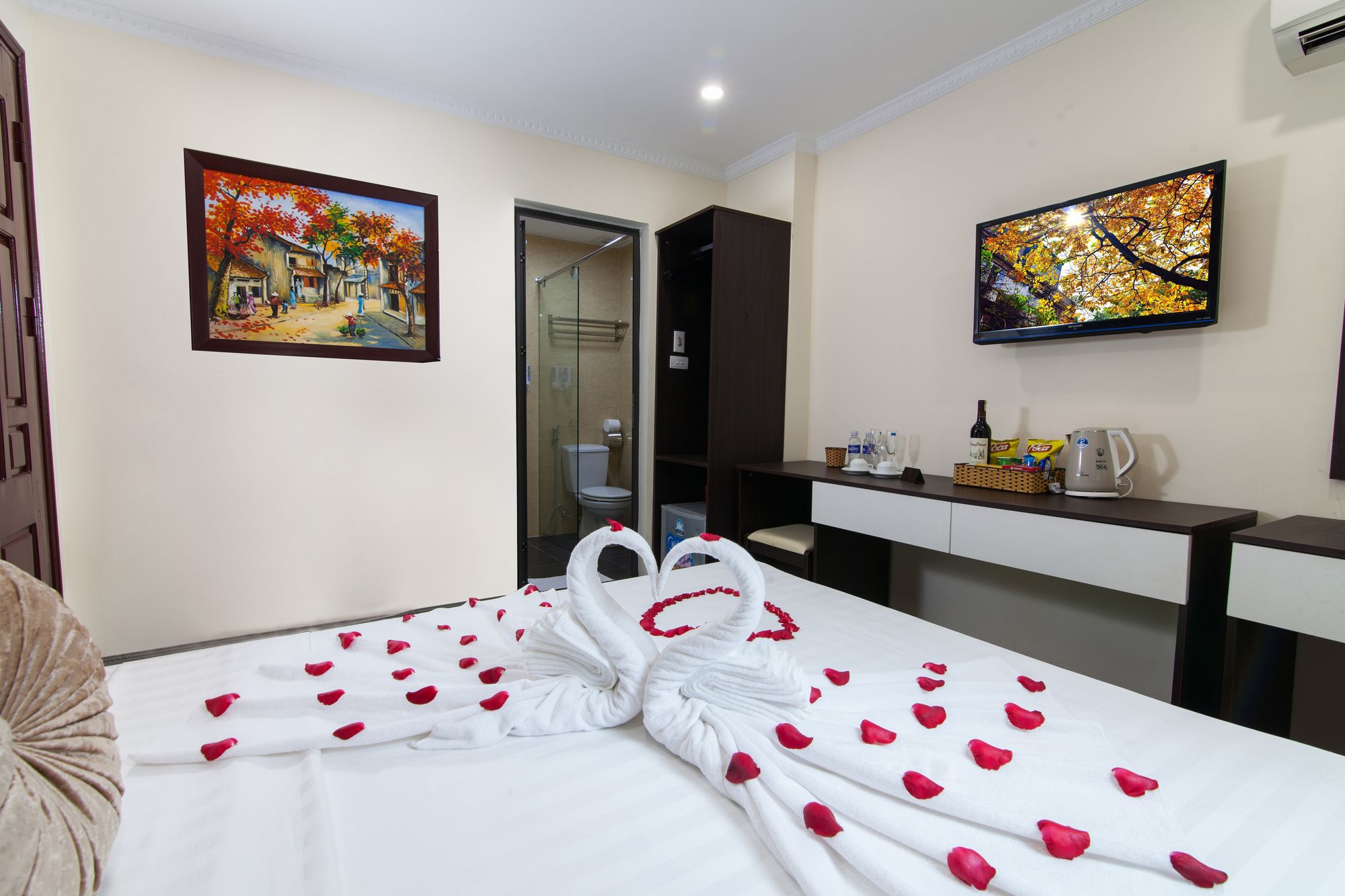Фото Hanoi Elpis Hotel