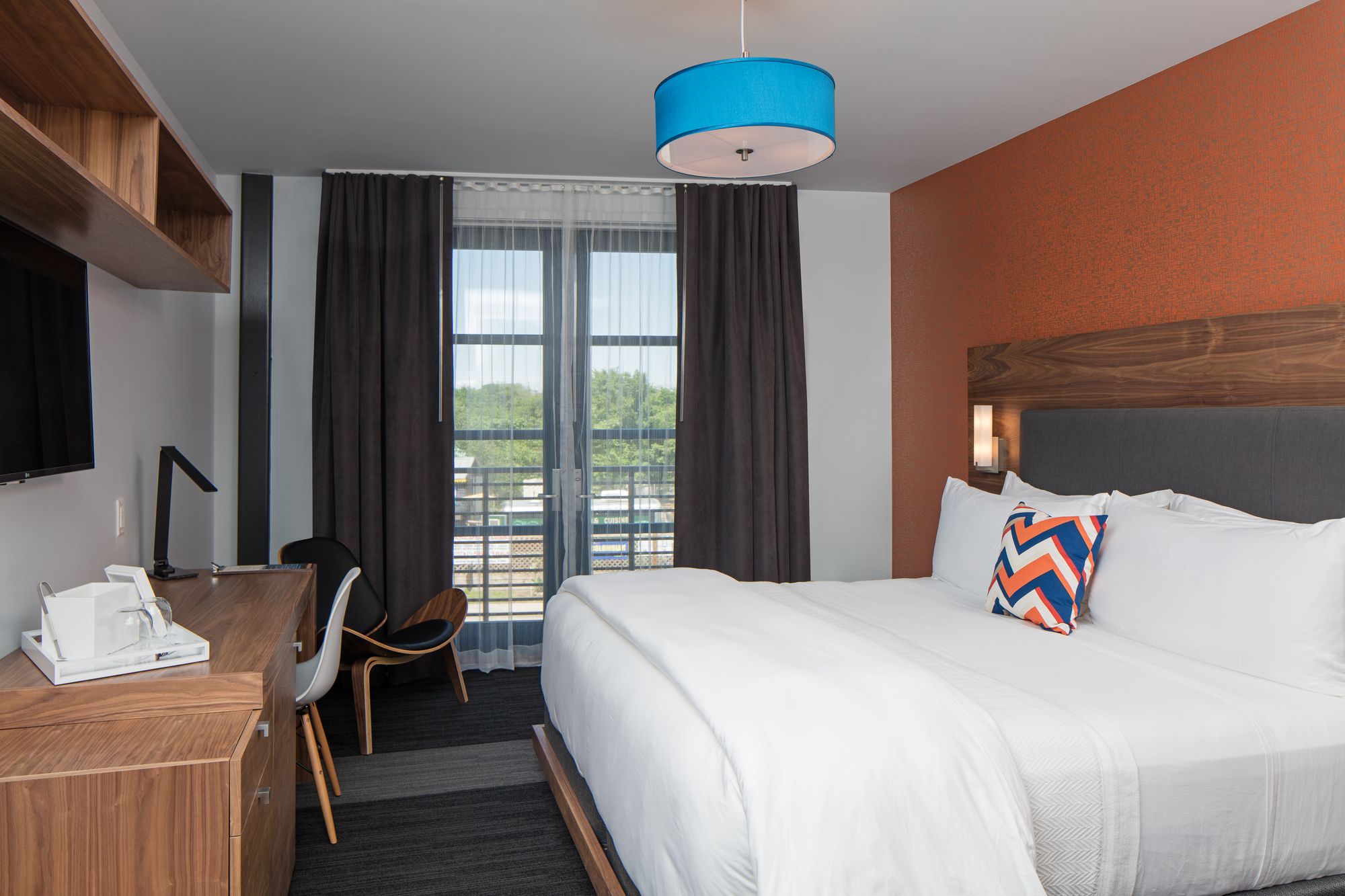 Фото The Frances Modern Inn