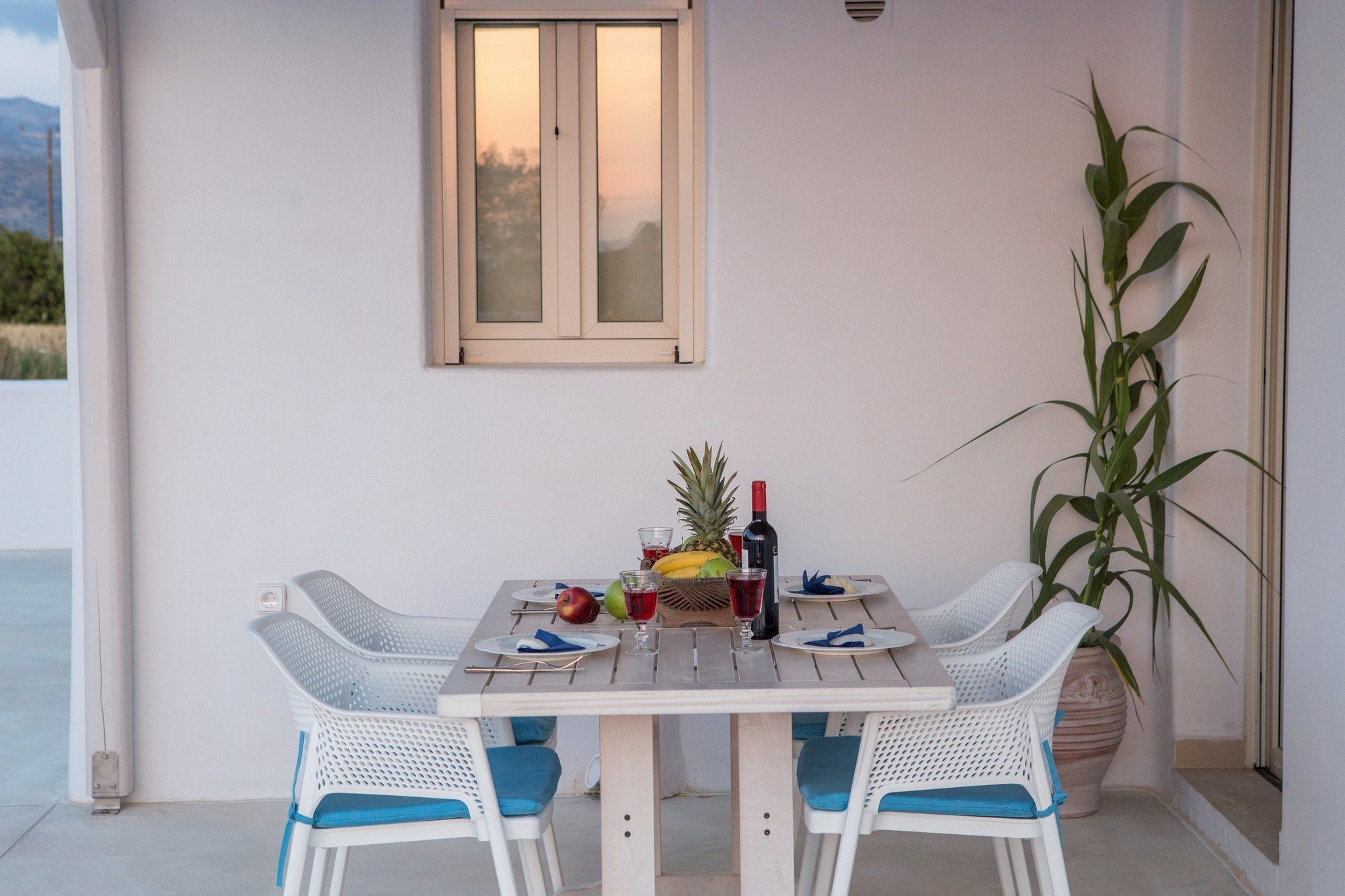 Фото Naxian Lounge Villas