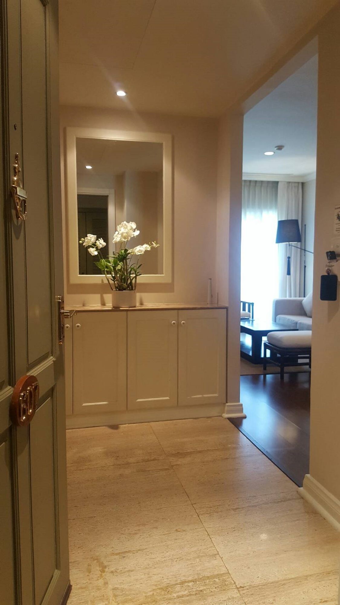 Фото At 21 Saladaeng