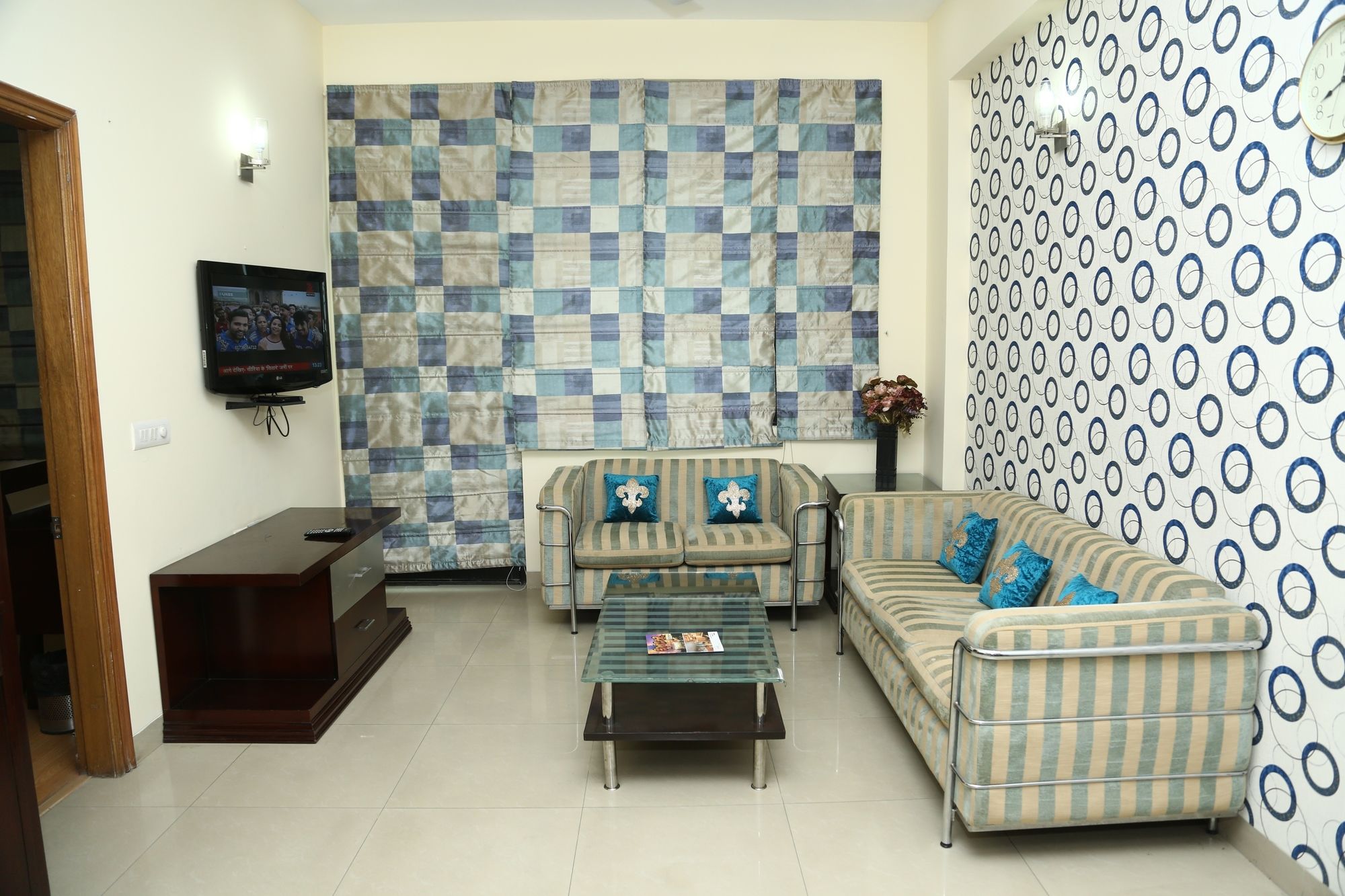 Фото Imperial Apartments