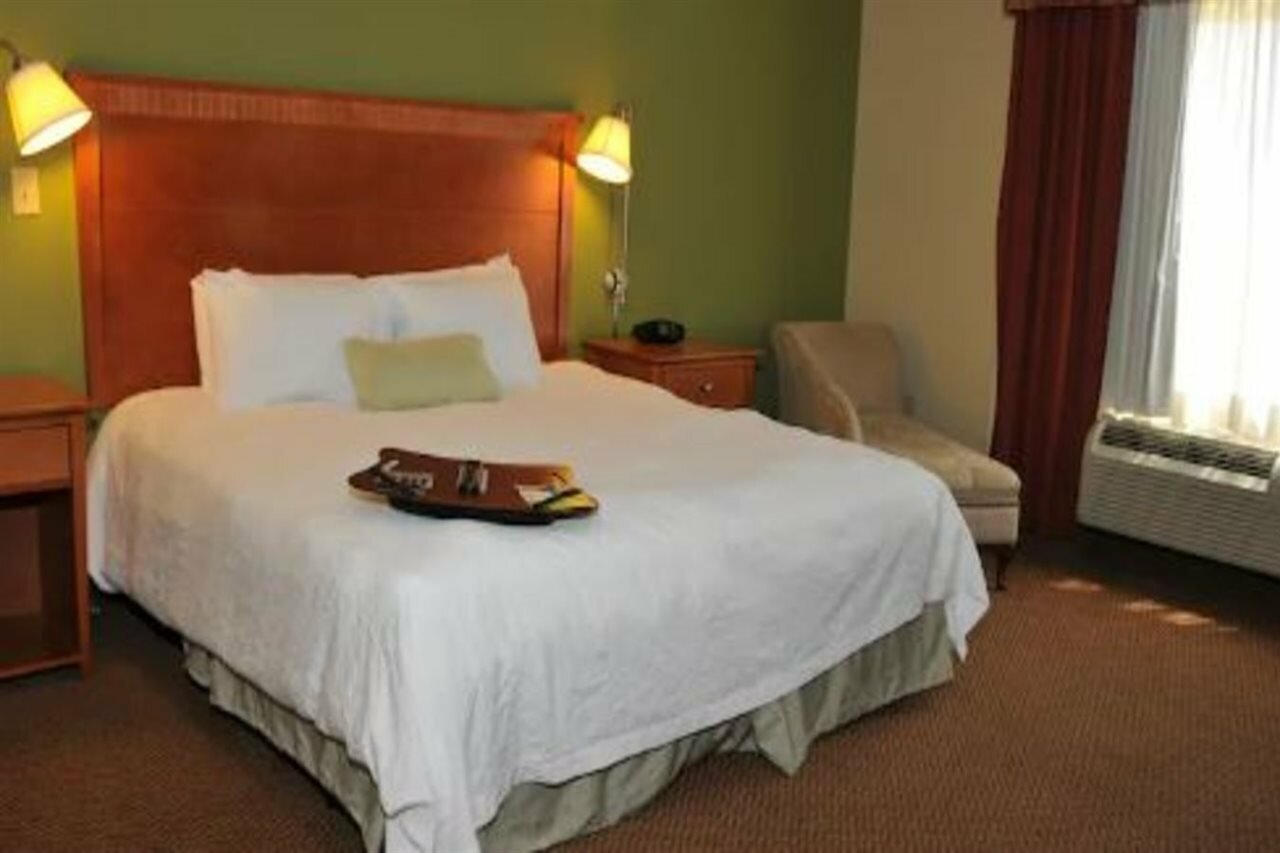 Фото Hampton Inn Clinton