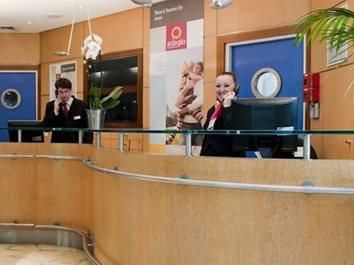 Гостиница Aparthotel Adagio La Défense Kléber в Курбевуа