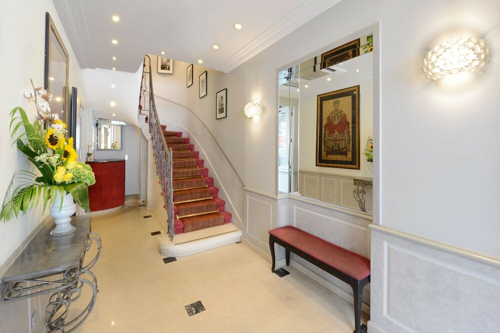 Фото Hôtel Royal Saint Germain