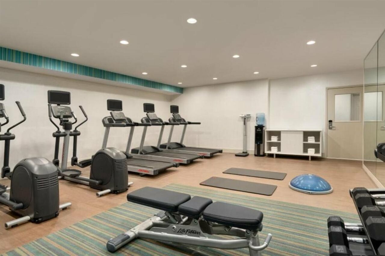 Фото Holiday Inn Express Jamaica - JFK AirTrain - NYC