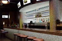 Фото Coliseum Inn