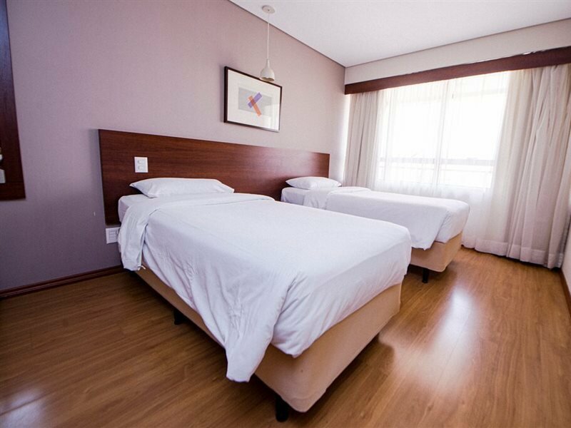 Фото Mercure Curitiba Golden Hotel