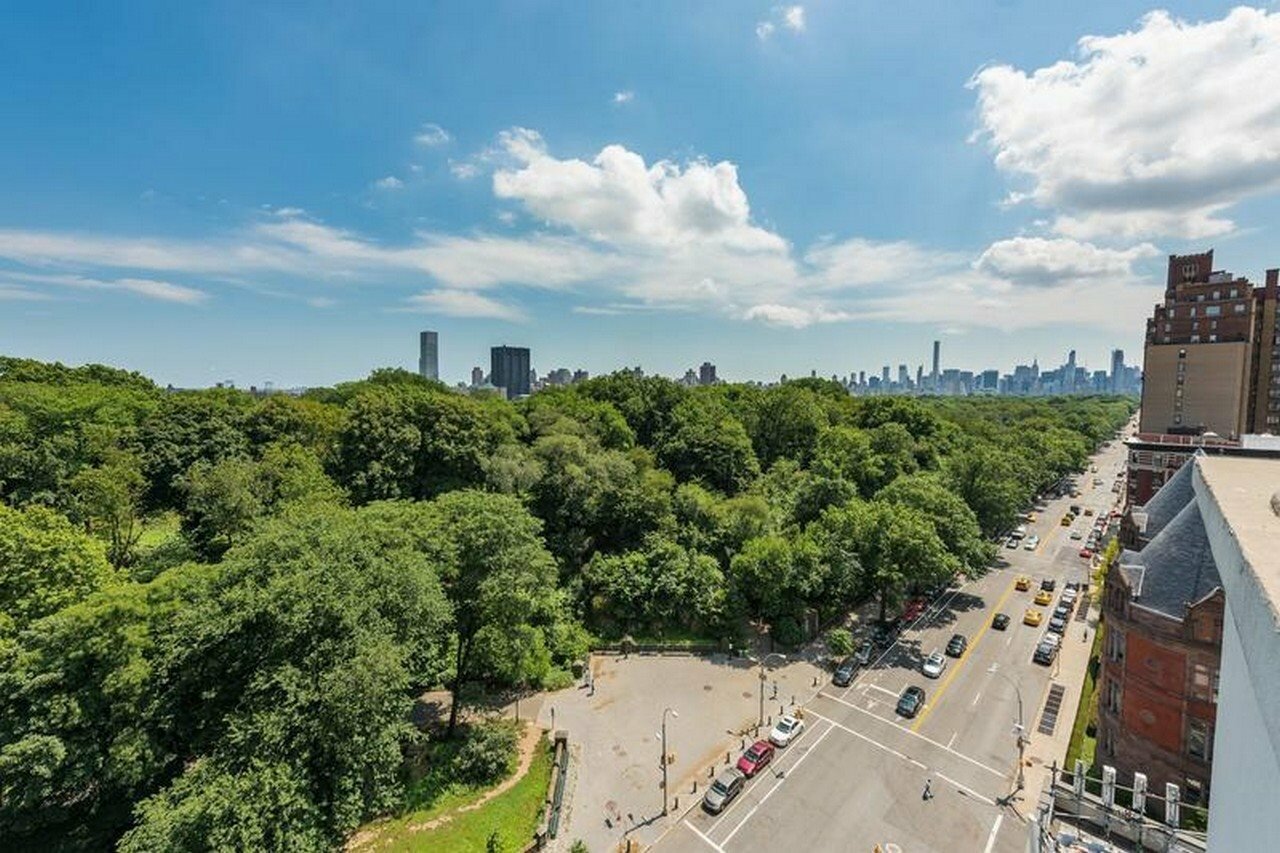 Фото Park West Hotel