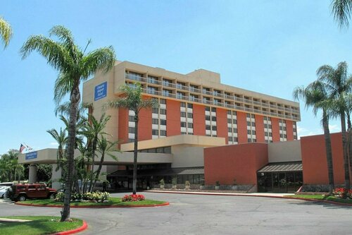 Гостиница Ontario Airport Hotel & Conference Center в Онтарио