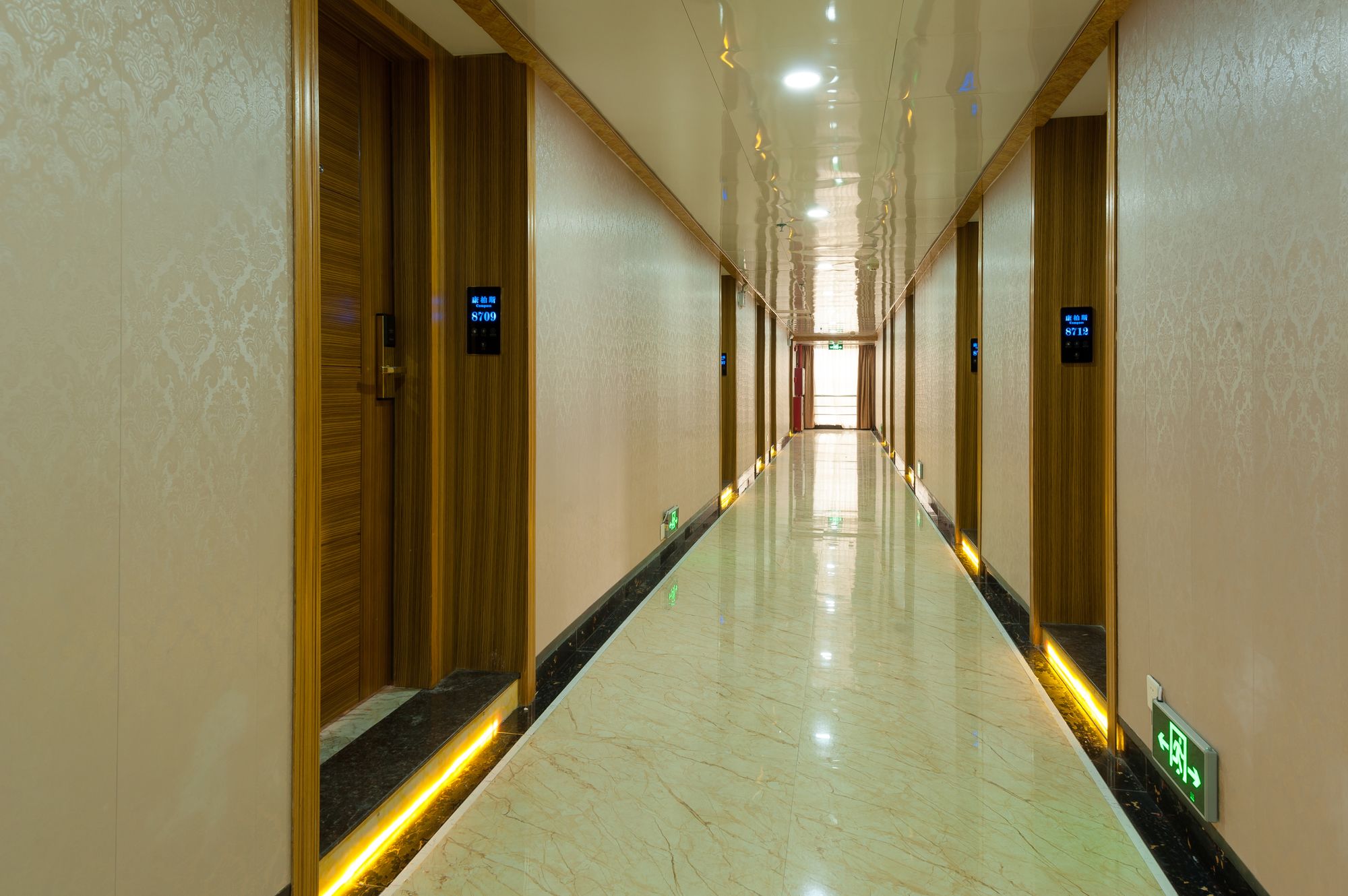 Фото Guangzhou Compass Hotel