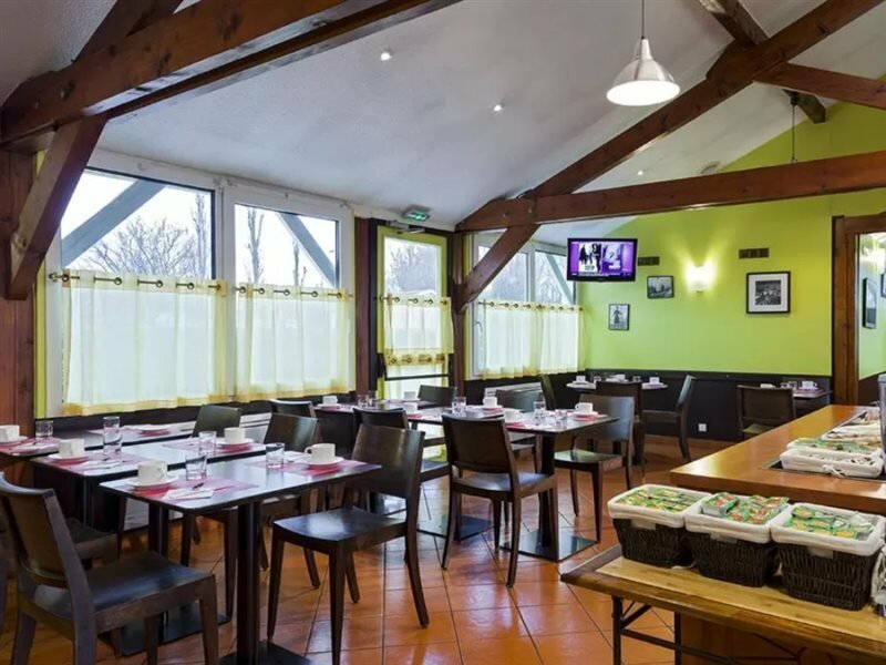 Фото Sky Hotel Goussainville