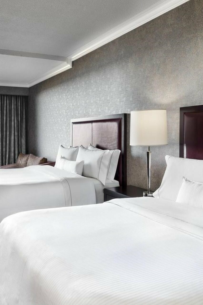 Фото The Westin Harbour Castle