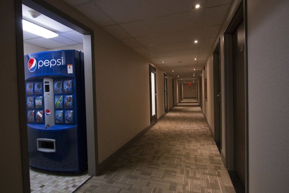 Фото Ramada by Wyndham Northern Grand Hotel & Conference Centre