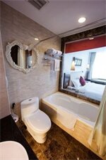 Фото The Hanoi Club Hotel & Residences