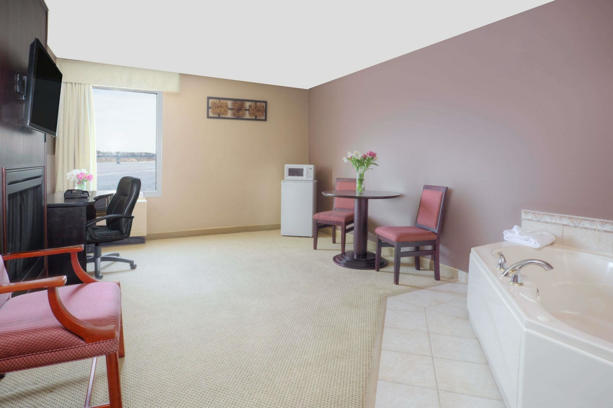 Фото Travelodge by Wyndham Miramichi New Brunswick