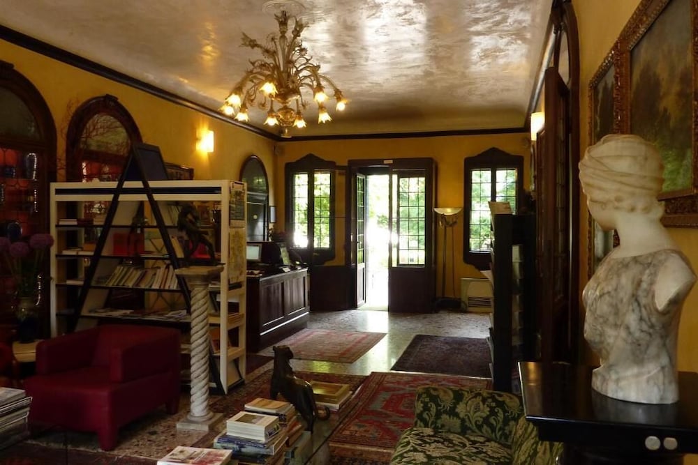 Фото Villa Alberti Hotel