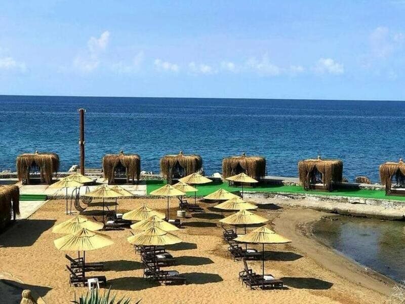 Фото Отель Le Chateau Lambousa