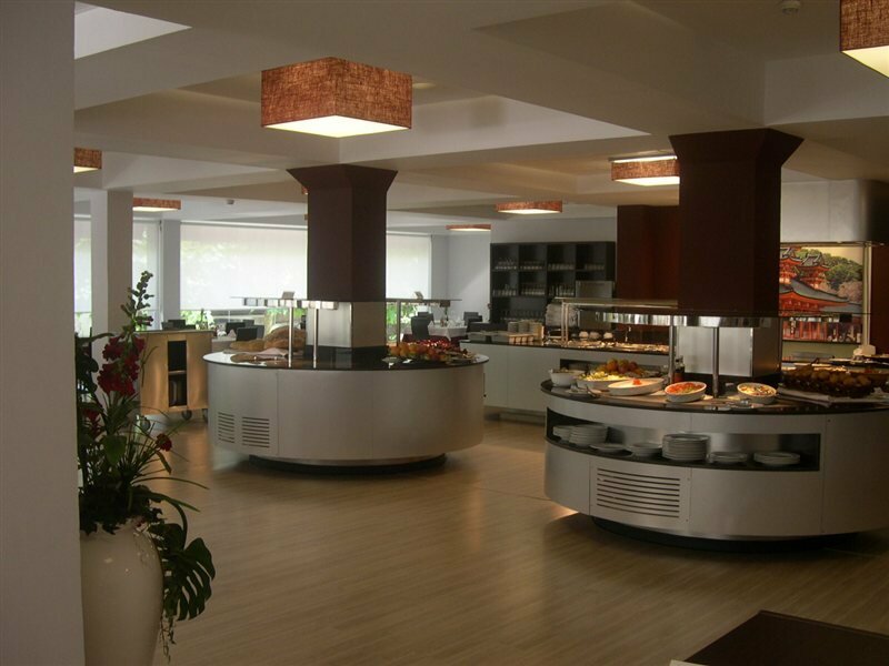 Фото Evenia President Hotel