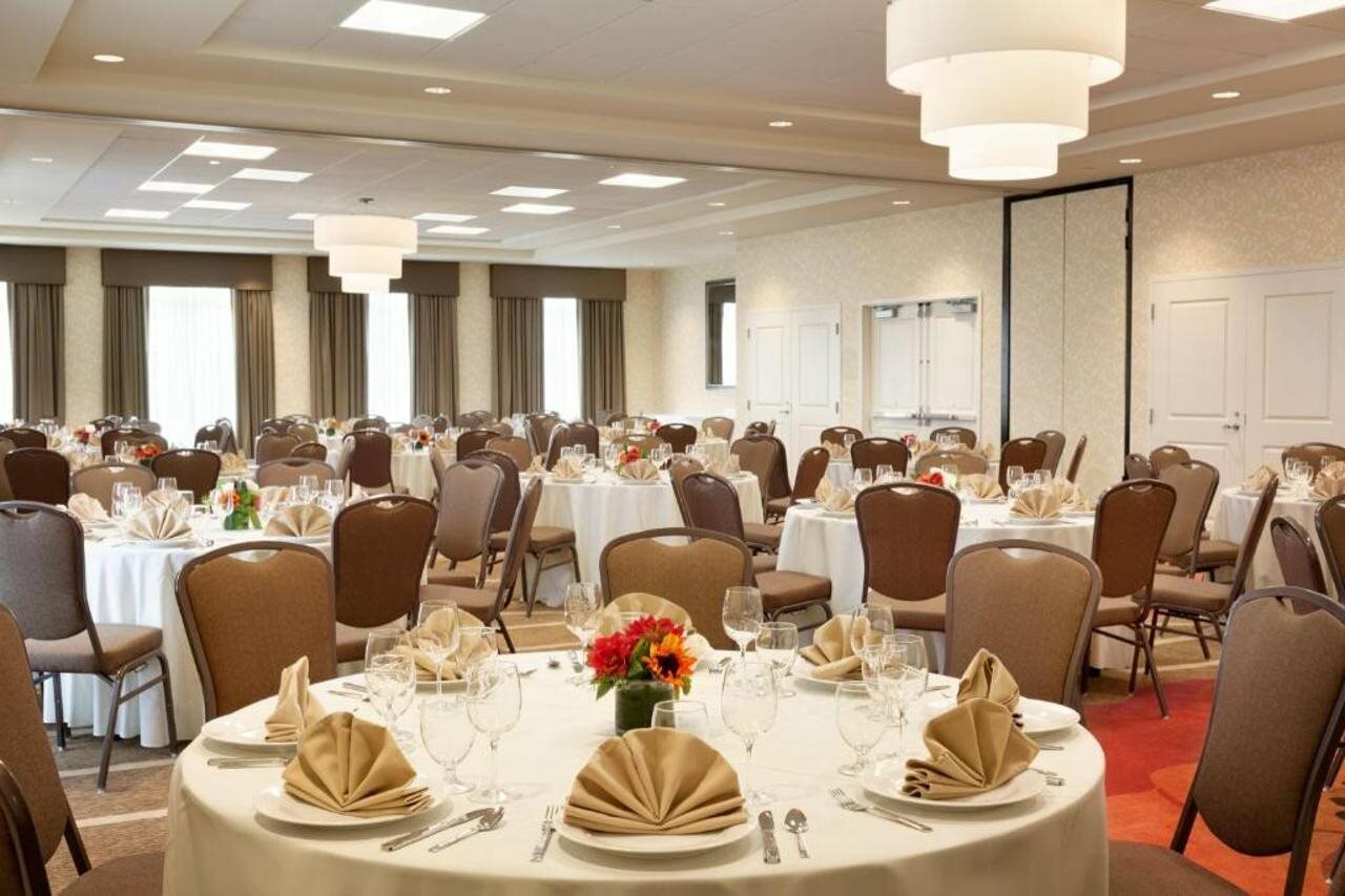 Фото Hilton Garden Inn Boston Logan Airport