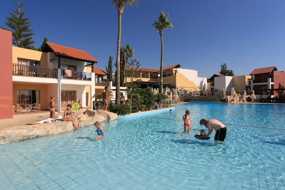 Фото Kapetanios Aqua Resort