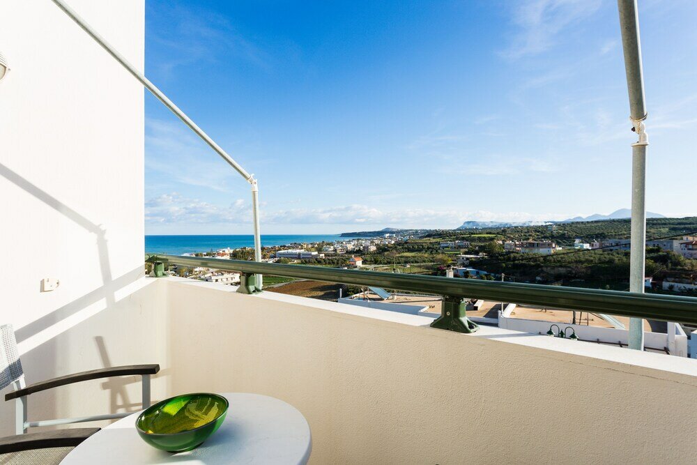 Фото Radamanthy's Hotel Apartments