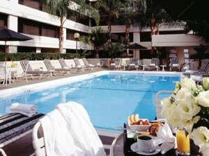 Гостиница The Westin Los Angeles Airport