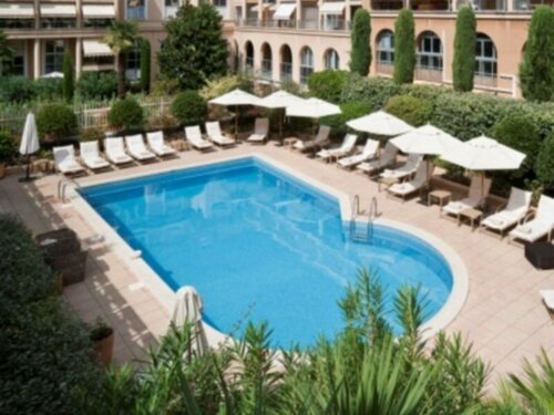 Внешний вид отеля Grand Hôtel Roi René Aix en Provence Centre MGallery by Sofitel в Экс-ан-Провансе, фото 4