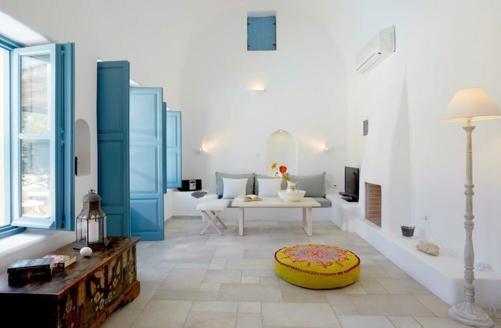 Фото Black Rose Suites