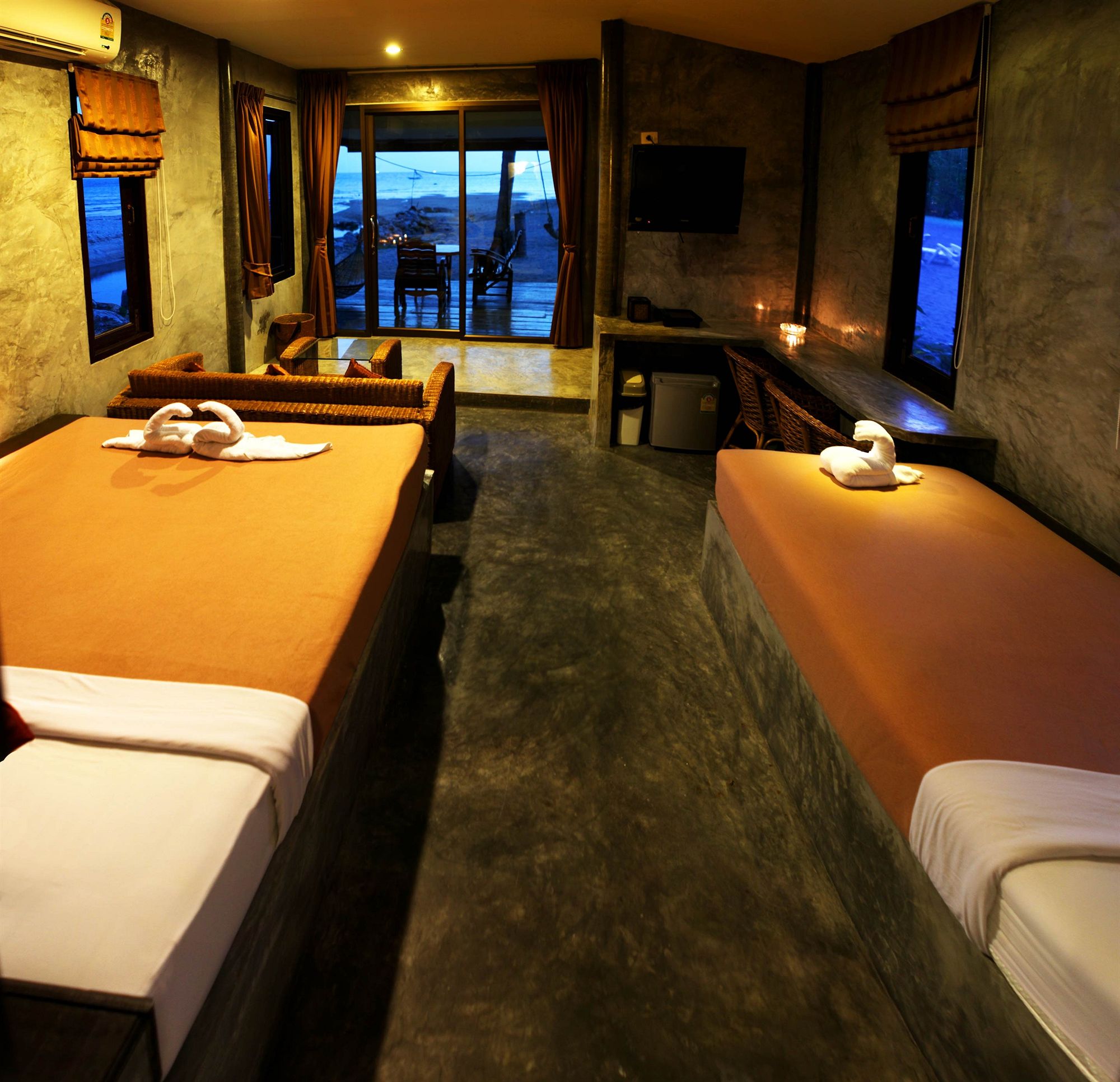 Фото Sabaii Bay Resort