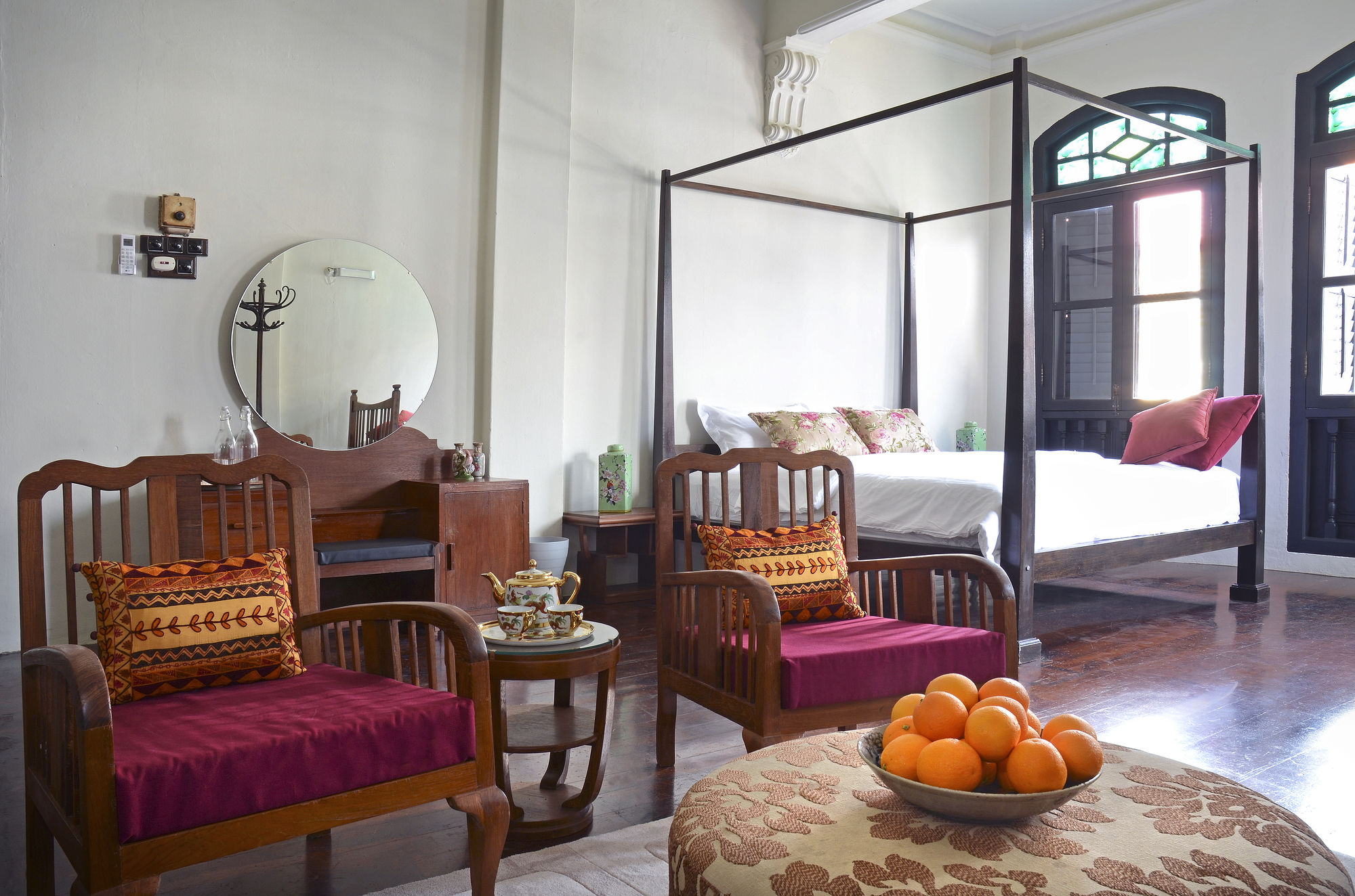 Фото Noordin Mews