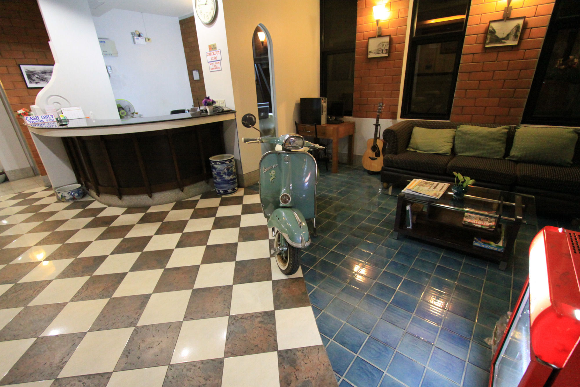 Фото RangRong Hotel