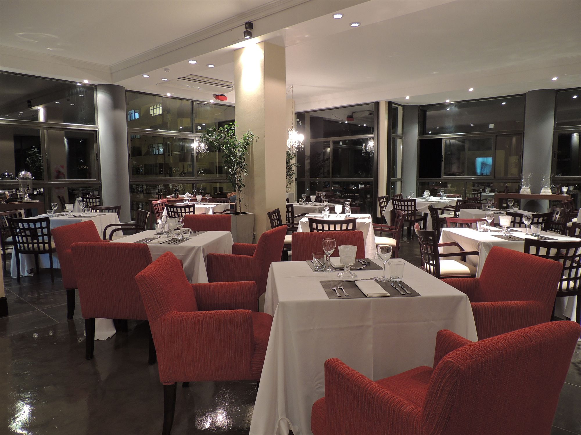 Фото Premium Tower Suites San Luis