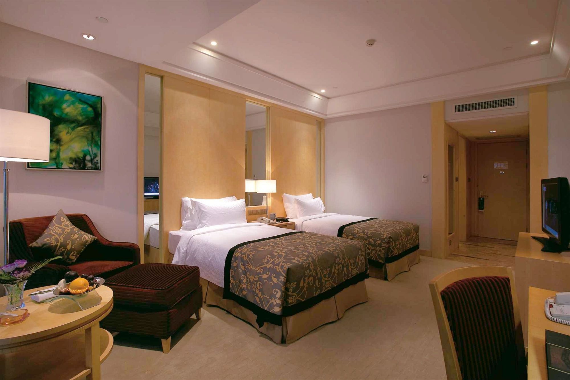 Фото Wyndham Grand Plaza Royale Ningbo