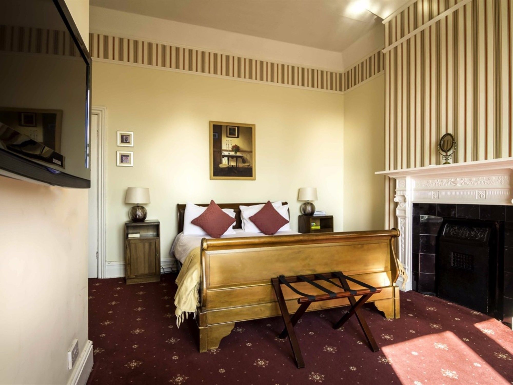 Фото The Mount Pleasant Hotel