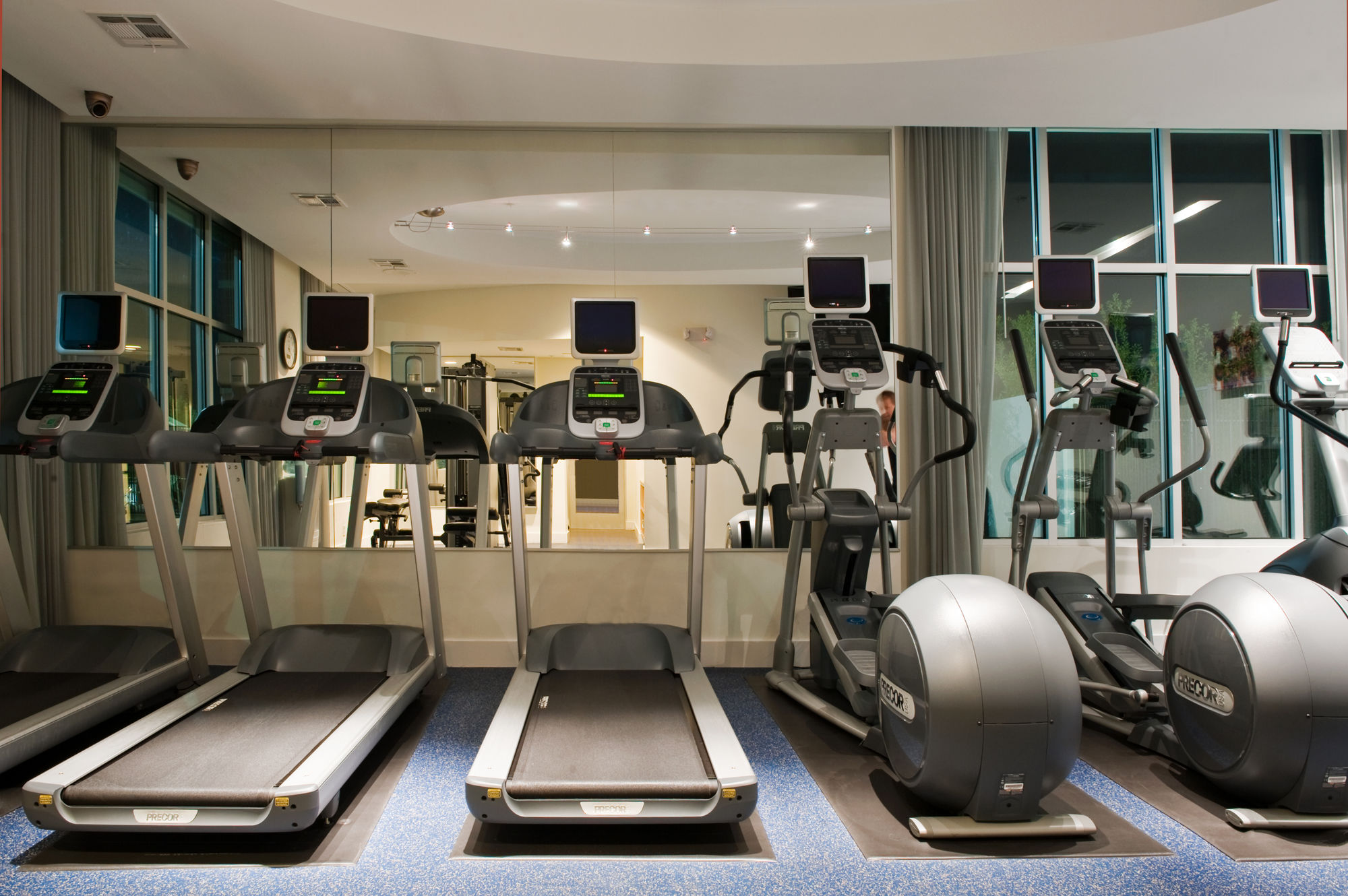 Фото Holiday Inn Dfw Airport South, an Ihg Hotel