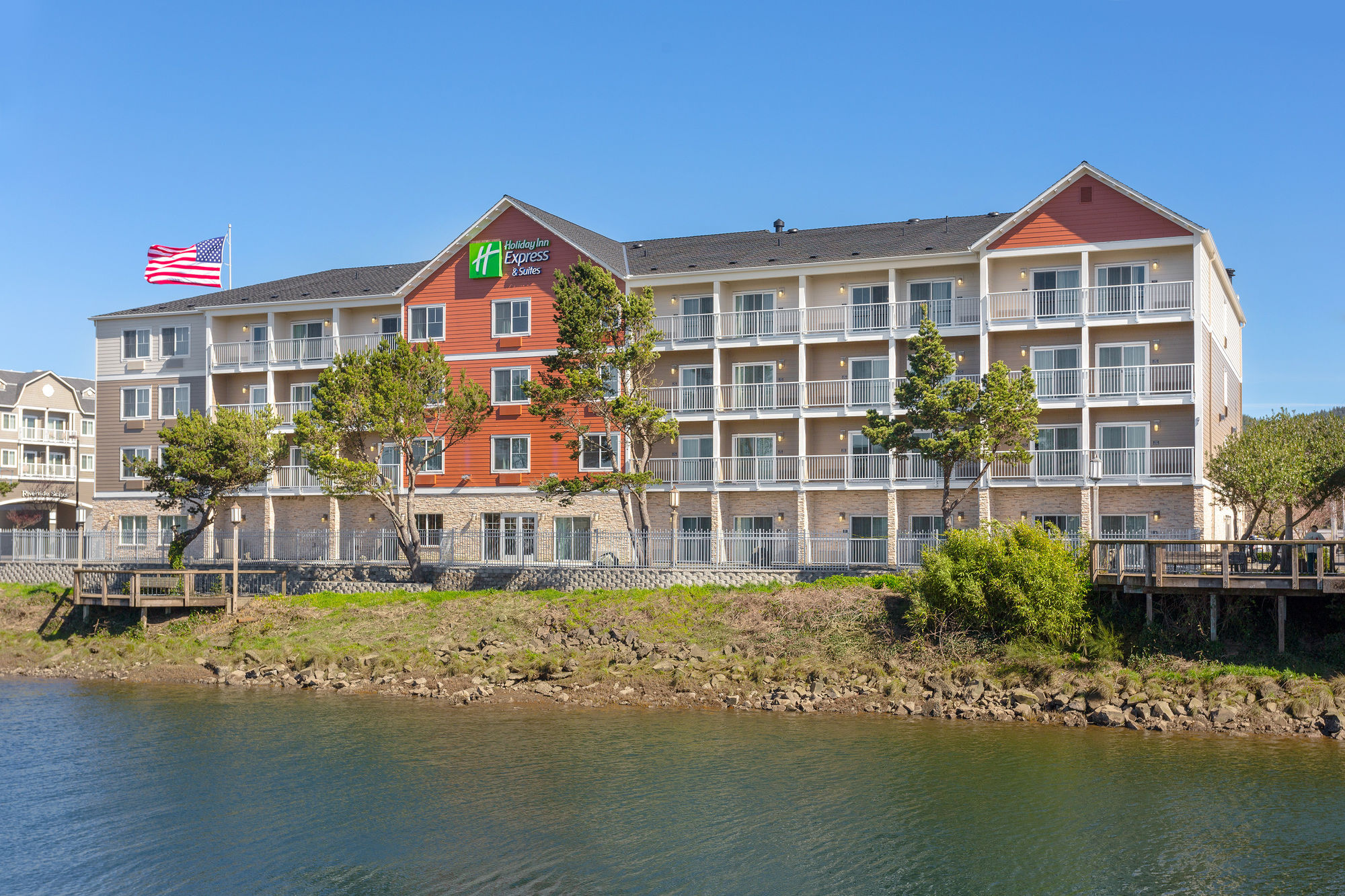 Фото Holiday Inn Express Hotel & Suites Seaside-Convention Center, an Ihg Hotel