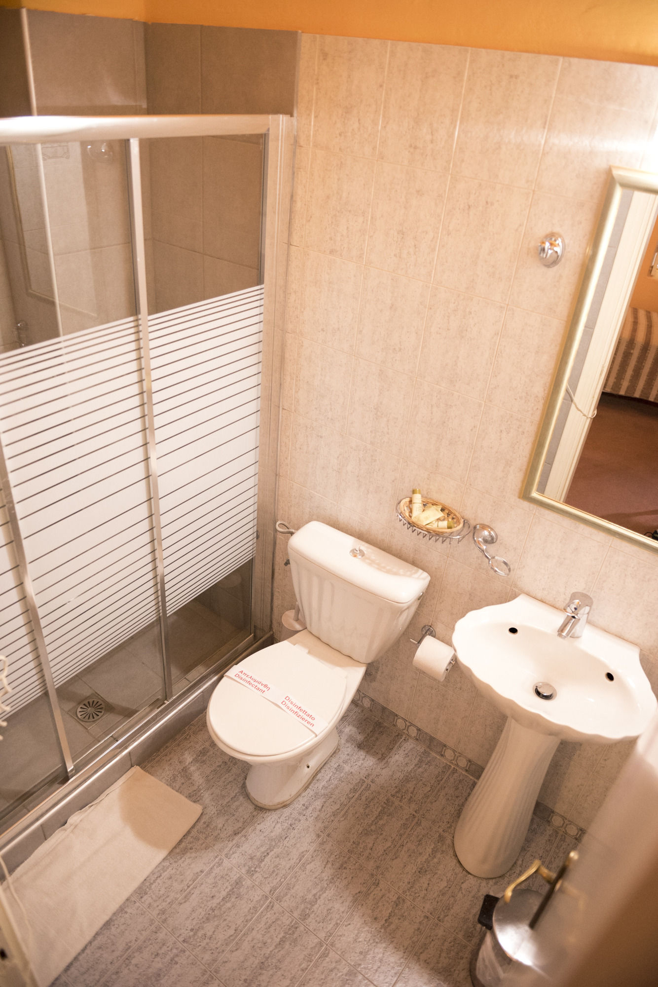 Фото Ilion Hotel Suites