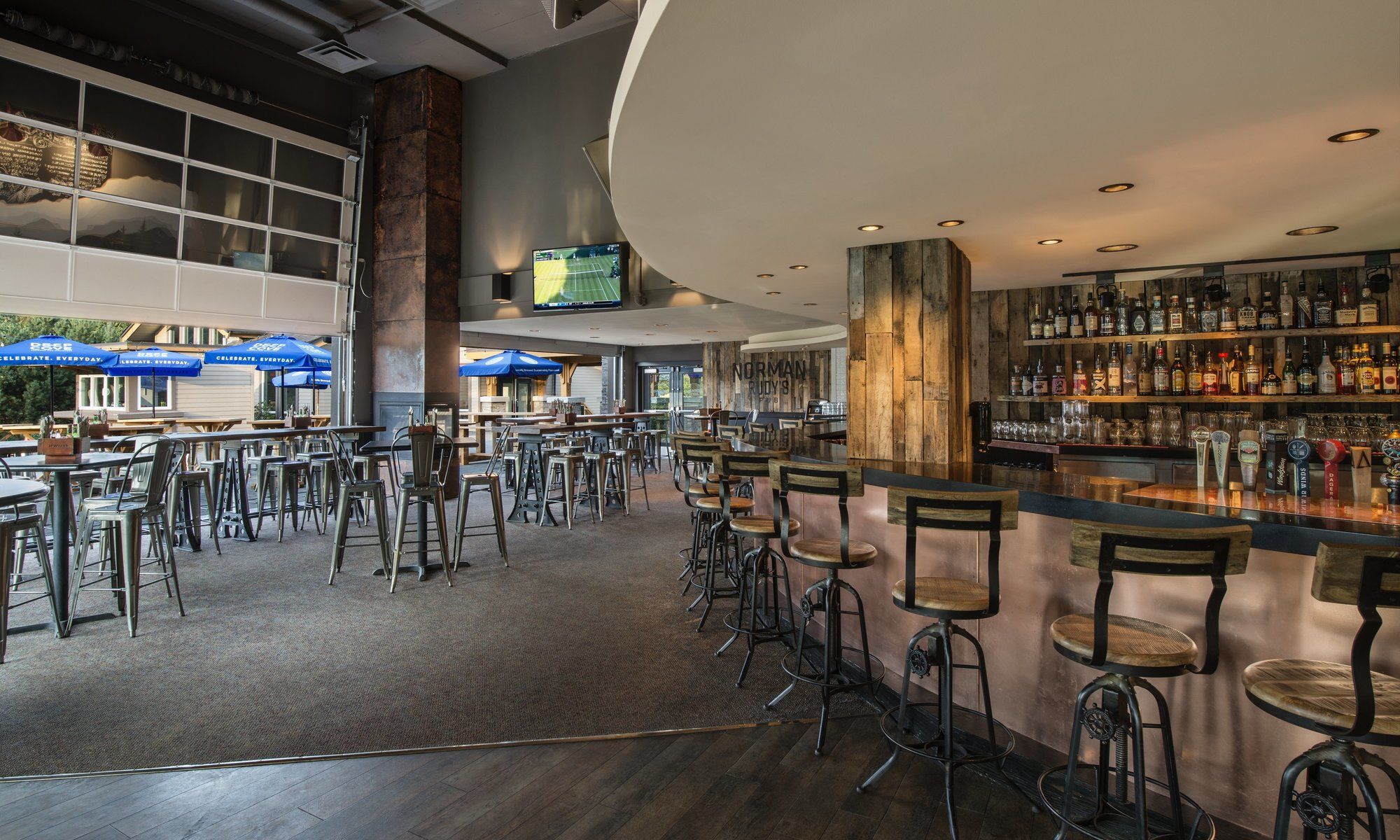 Фото Executive Suites Hotel & Resort, Squamish