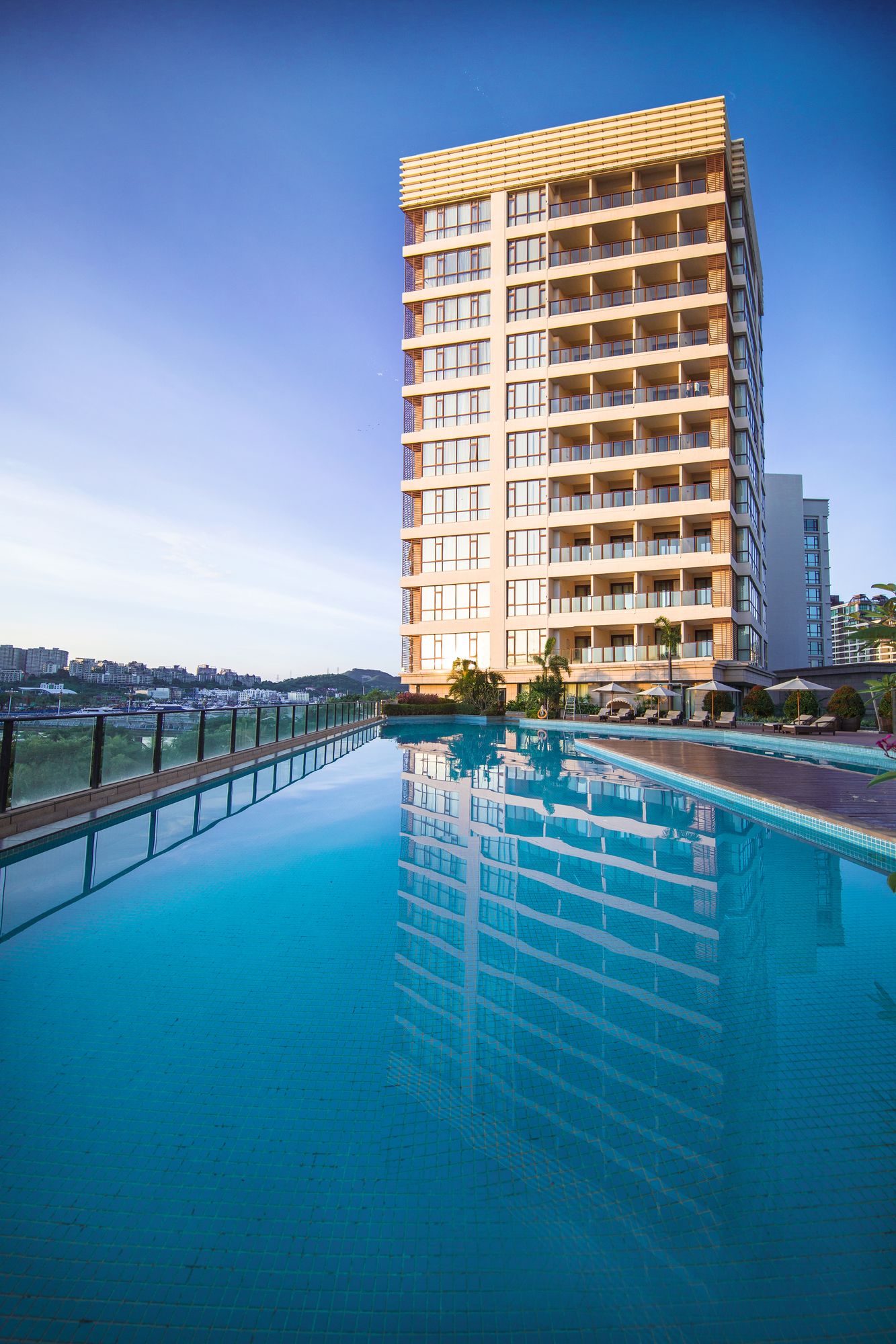 Фото Crowne Plaza Sanya City Center, an Ihg Hotel