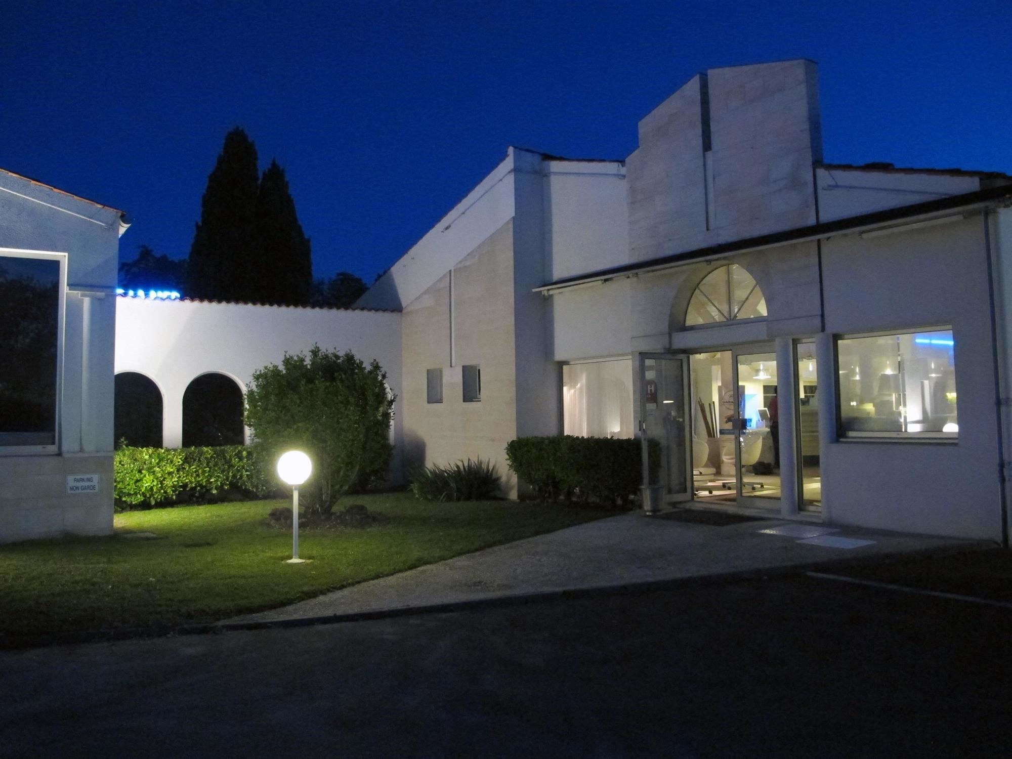 Фото Kyriad Saintes