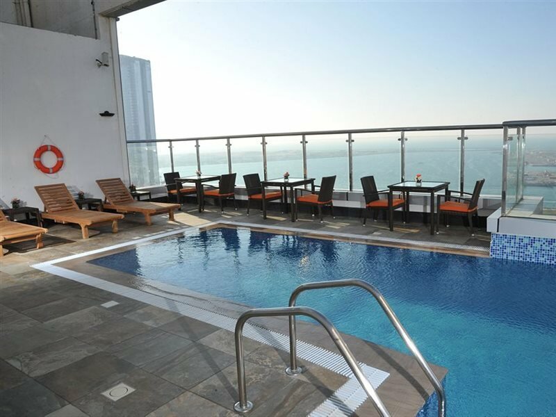 Фото Ramada by Wyndham Abu Dhabi Corniche