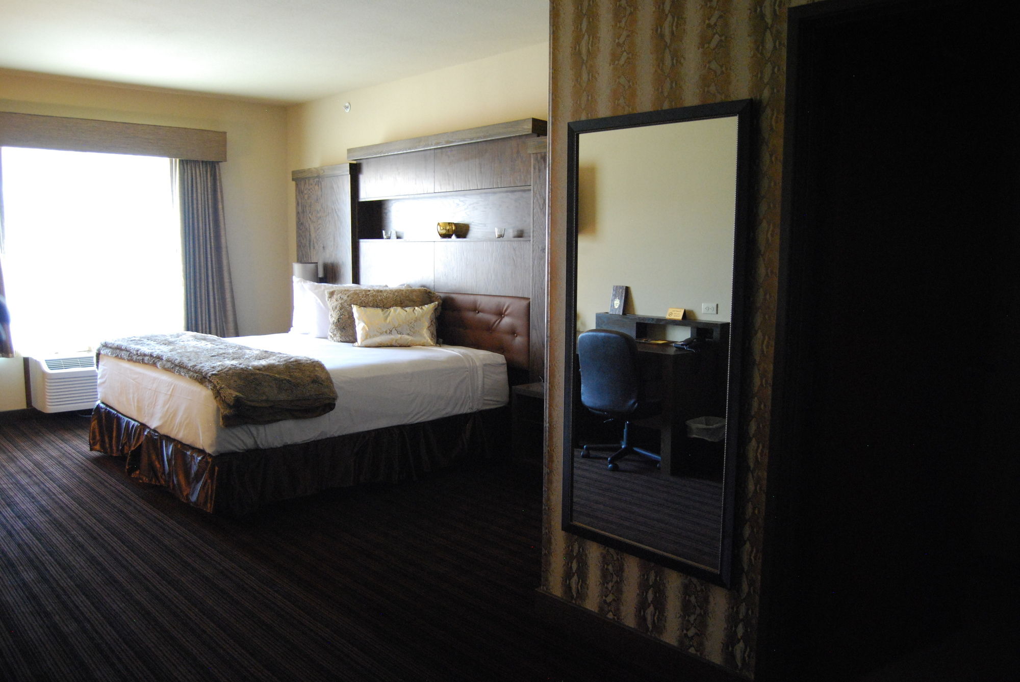 Фото Scholar Morgantown, Tapestry Collection by Hilton