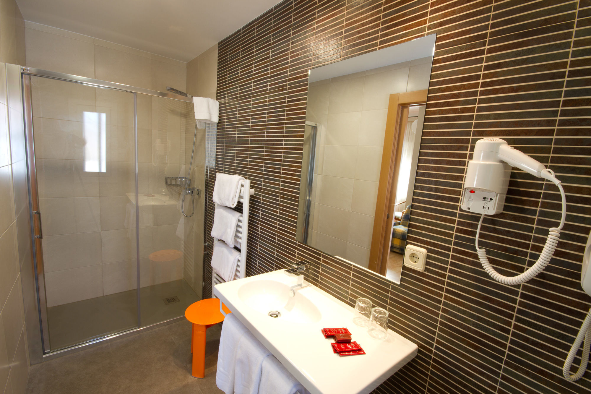 Фото Hotel Santamaría