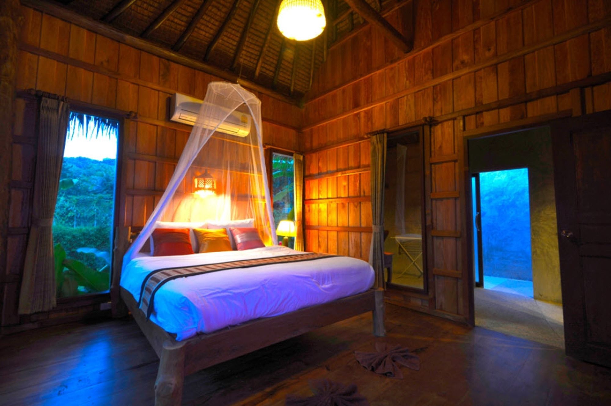 Фото Thiw Son Beach Resort